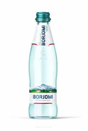 NATURALNA WODA MINERALNA GAZOWANA 330 ml (SZKŁO) - BORJOMI